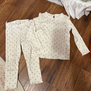 H&M White Ribbed Top with Floral Accents